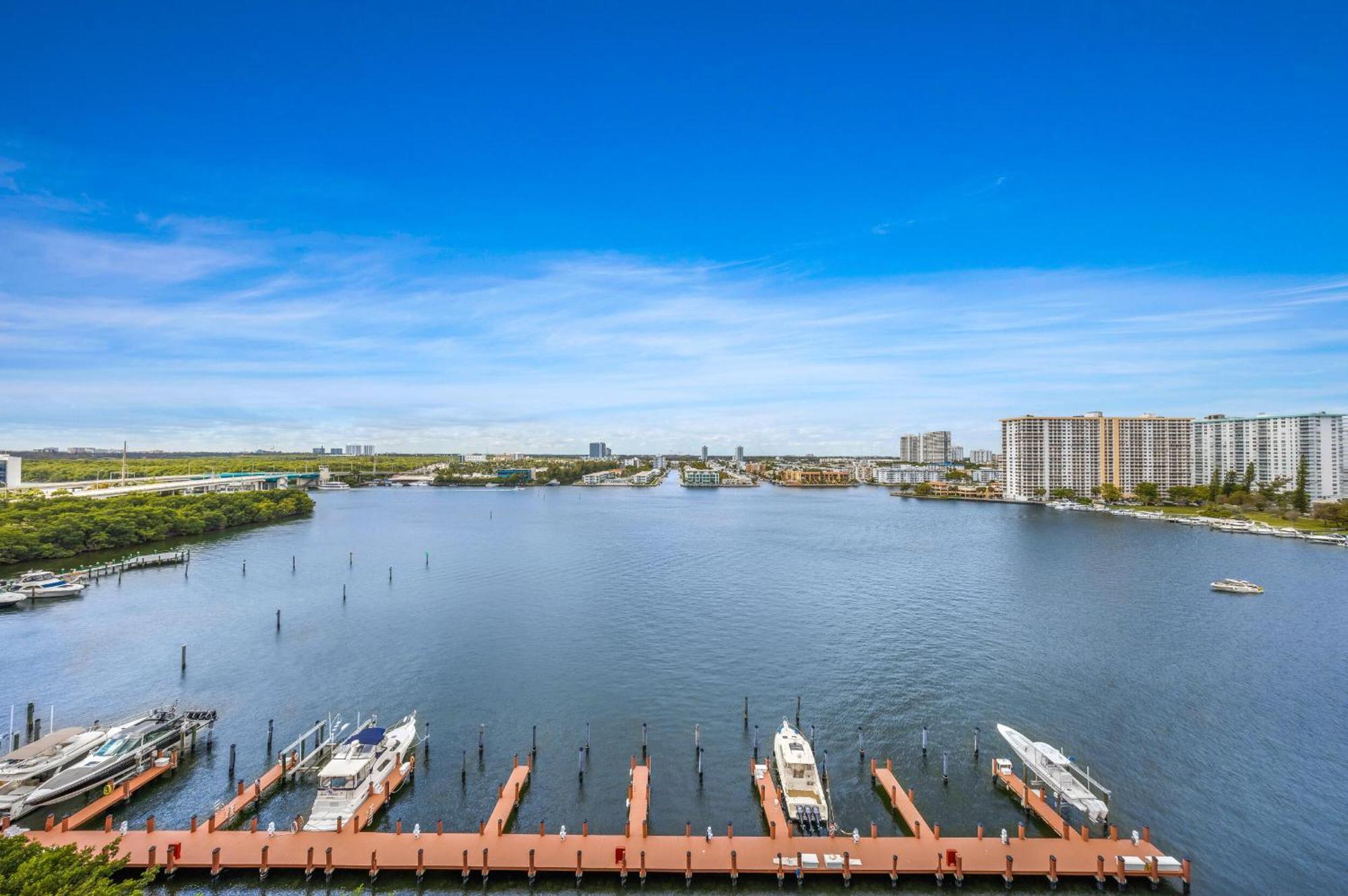 Relaxation At Its Finest - Oceanview Condo #1206 In Golden Bay With Free Parking Sunny Isles Beach Kültér fotó